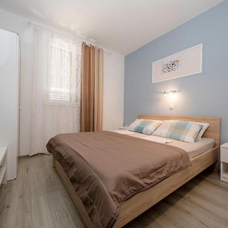 Apartments Vesna 2844 Supetarska Draga Exterior foto